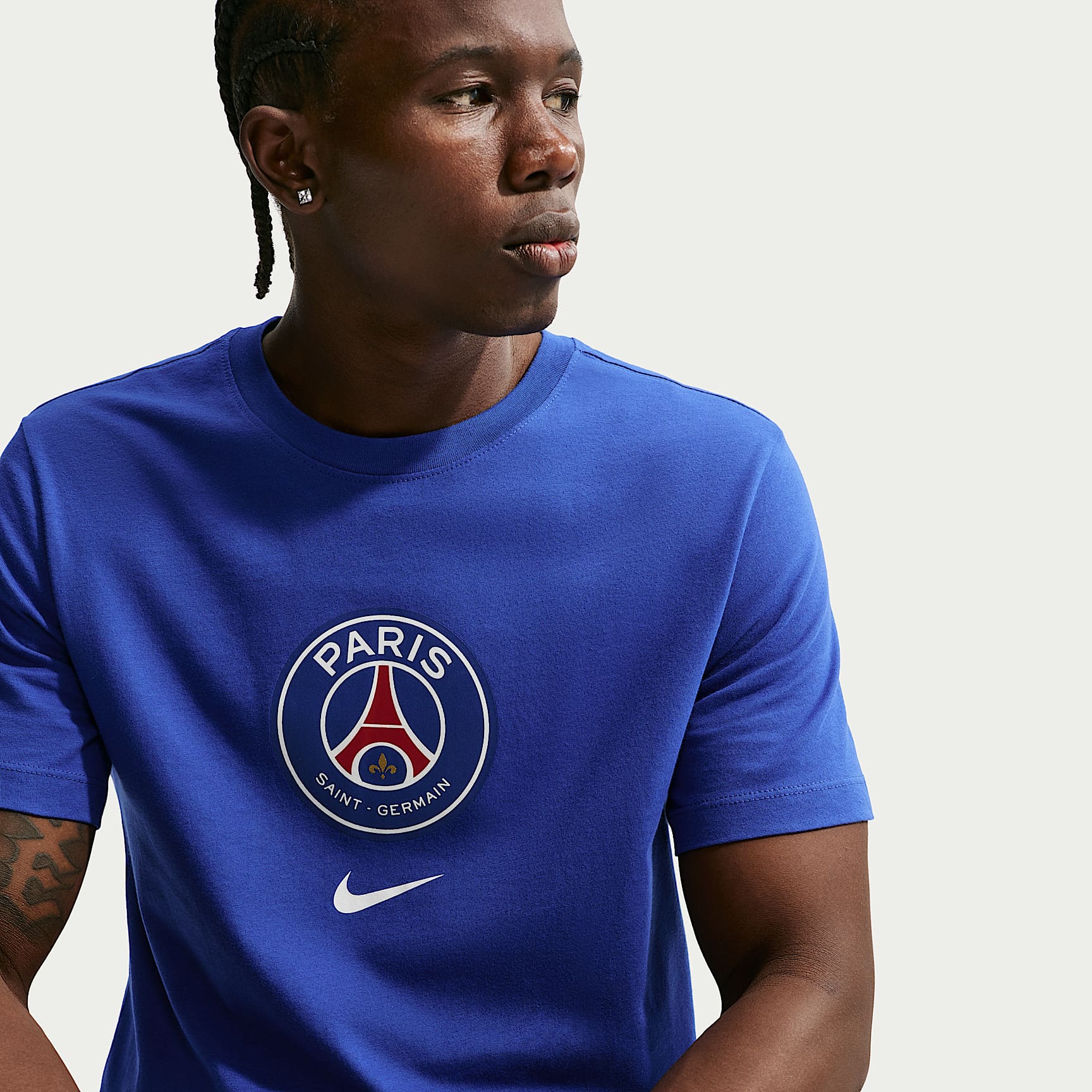 Paris Saint-Germain Men's Nike Football T-Shirt. Nike ID